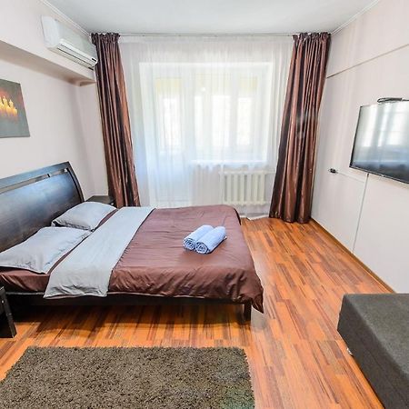 Apartments On Tole By 12 App 51 Almati Kültér fotó