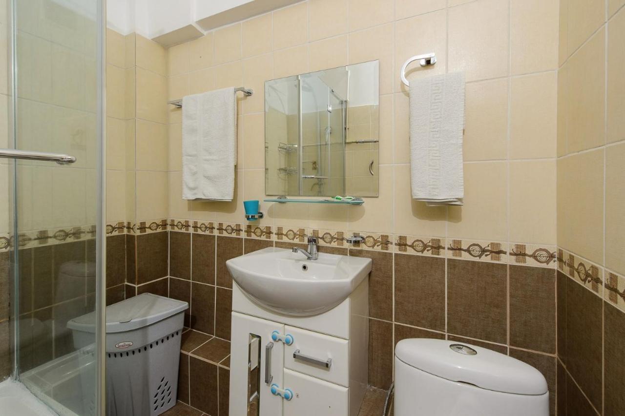 Apartments On Tole By 12 App 51 Almati Kültér fotó